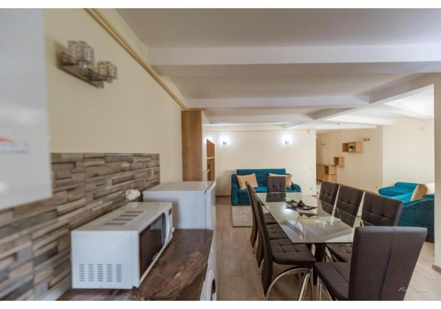 Luxury Apartment Pitesti Exterior photo